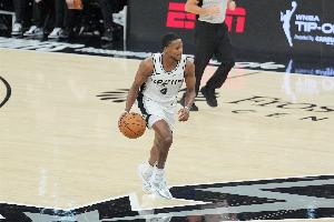 目前1-2落后！米奇：福克斯和哈珀预计可以出战G4